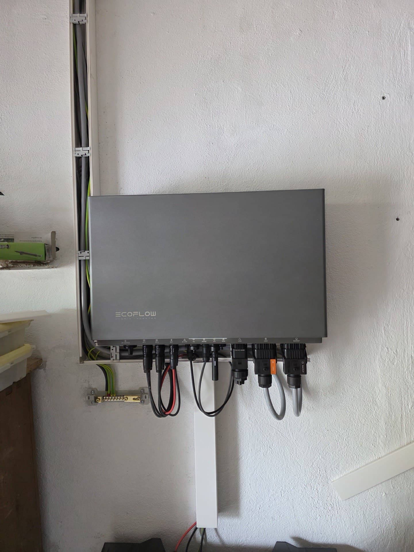 EcoFlow Hybrid-Wechselrichter sauber installiert — SONNCO Projekt in Dornhan bei Schramberg