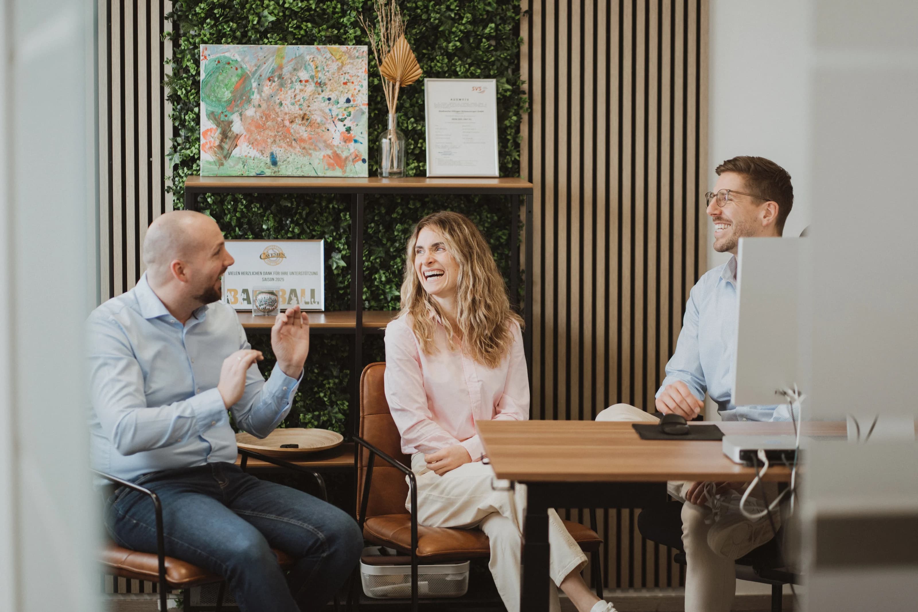 Das SONNCO Team im Büro